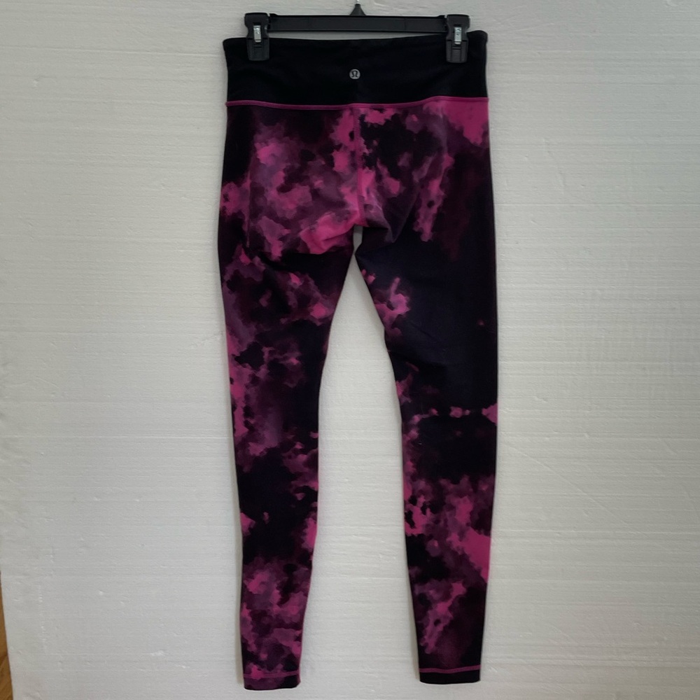 Lululemon Blooming Pixie Raspberry Leggings Size 6 - image 2
